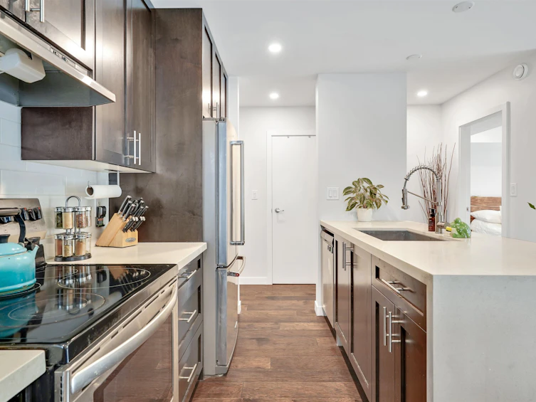 302-357 E 2nd Street, North Vancouver, BC, V7L 1C6 - 5