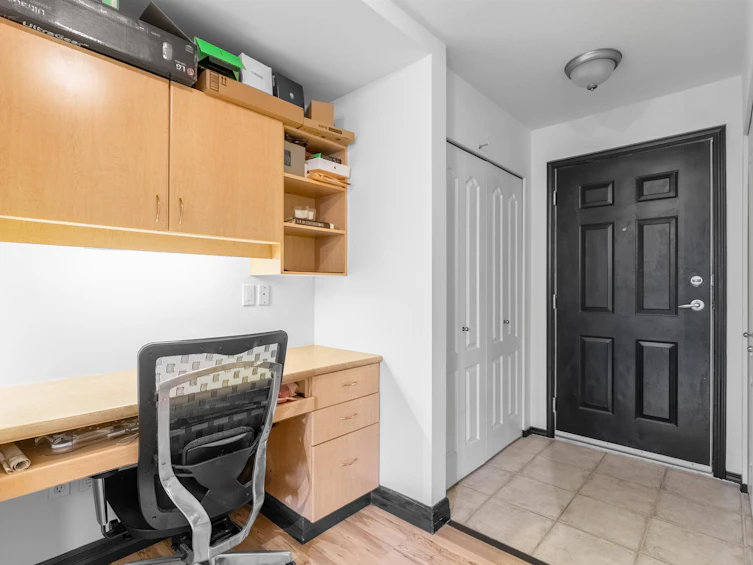 201-15220 Guildford Drive, Surrey, BC, V3R 0Y6 - 10