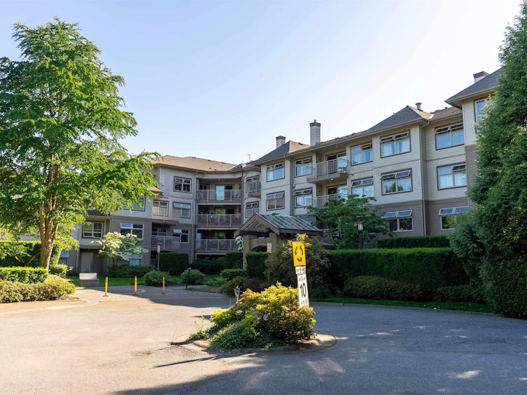 201-15220 Guildford Drive, Surrey, BC, V3R 0Y6 - 25