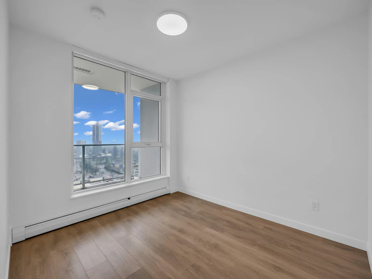 2207-13685 102 Avenue, Surrey, BC, V3T 1N7 - 12