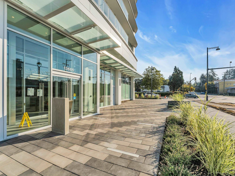2207-13685 102 Avenue, Surrey, BC, V3T 1N7 - 22