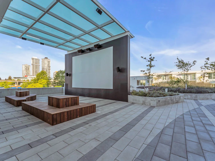 2207-13685 102 Avenue, Surrey, BC, V3T 1N7 - 24