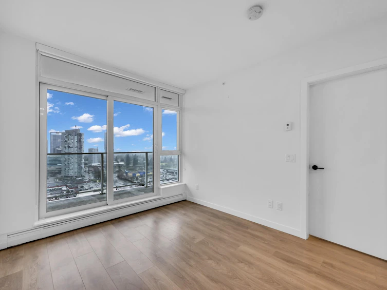 2207-13685 102 Avenue, Surrey, BC, V3T 1N7 - 11