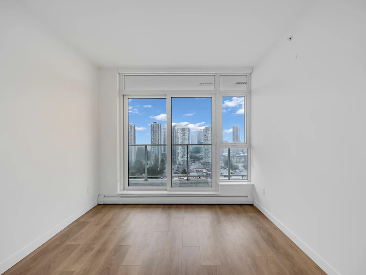 2207-13685 102 Avenue, Surrey, BC, V3T 1N7 - 14