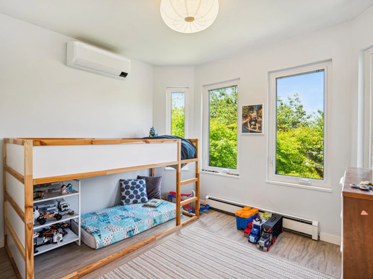 4334 St. Catherines Street, Vancouver, BC, V5V 4M3 - 16