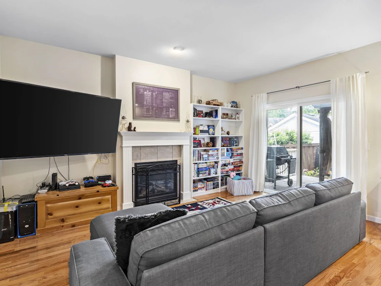 4361 Atwood Crescent, Abbotsford, BC, V3G 2Y7 - 4