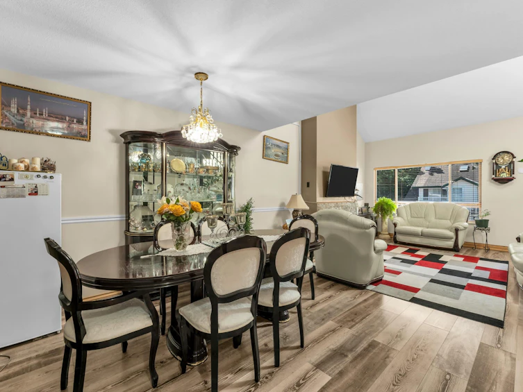 204-10308 155a Street, Surrey, BC, V3R 4K5 - 14
