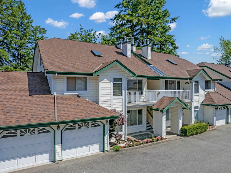 204-10308 155a Street, Surrey, BC, V3R 4K5 - 2
