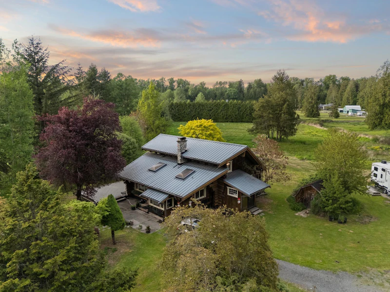 21411 2nd Avenue, Langley BC V2Z 1S4