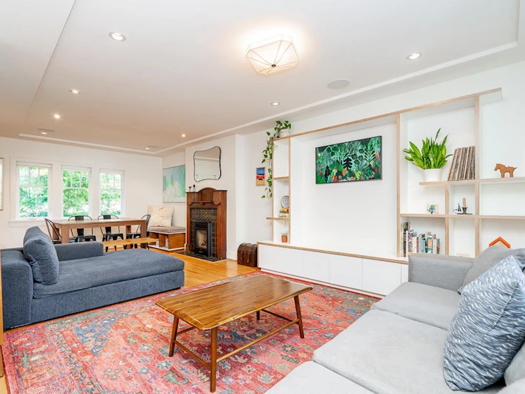 3676 St. Catherines Street, Vancouver, BC, V5V 4L1 - 2