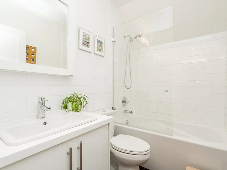 3676 St. Catherines Street, Vancouver, BC, V5V 4L1 - 22