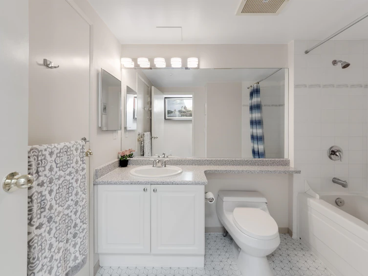 1502-9830 Whalley Boulevard, Surrey, BC, V3T 5S7 - 7