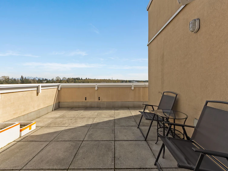 1502-9830 Whalley Boulevard, Surrey, BC, V3T 5S7 - 10