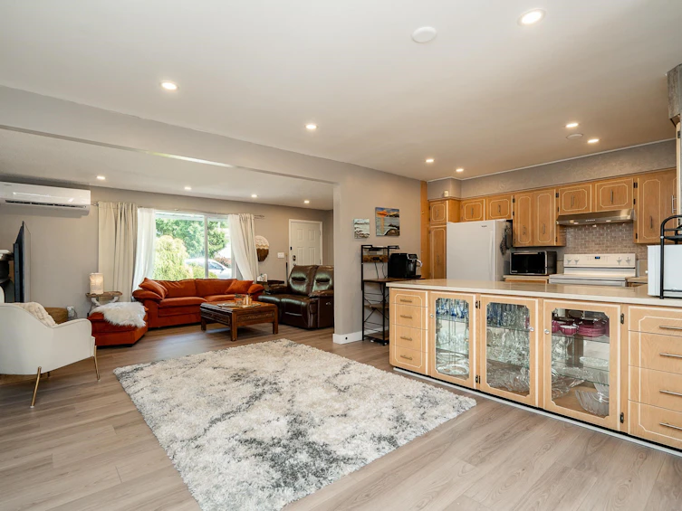 3841 Inverness Street, Port Coquitlam, BC, V3B 3B9 - 11
