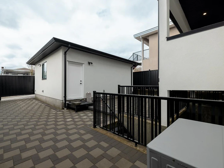 7707 Burgess Street, Burnaby, BC, V3N 3J1 - 36
