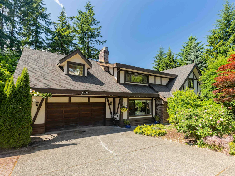5704 Westport Road, West Vancouver, BC, V7W 1V4