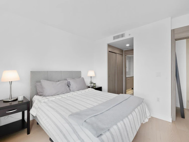 2420-89 Nelson Street, Vancouver, BC, V6Z 0E7 - 17