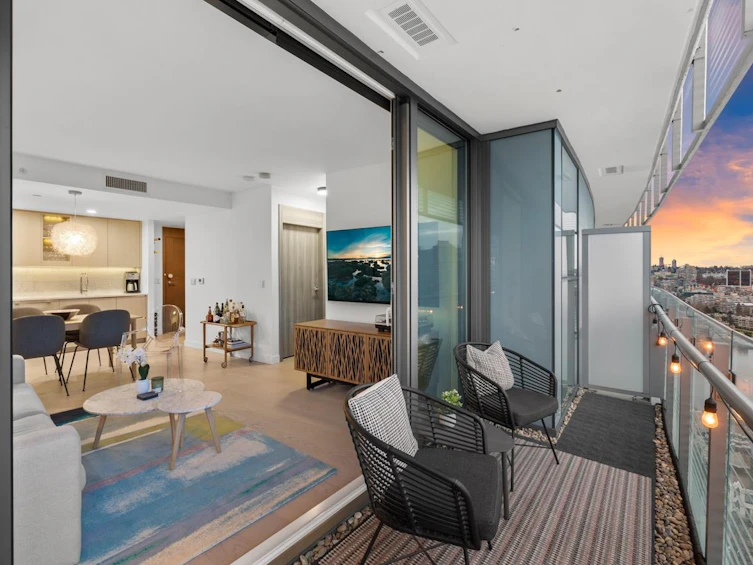 2420-89 Nelson Street, Vancouver, BC, V6Z 0E7 - 31