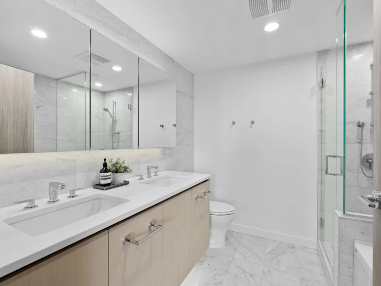 2420-89 Nelson Street, Vancouver, BC, V6Z 0E7 - 18