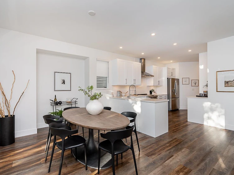 8427 208a Street, Langley, BC, V2Y 0A4 - 6