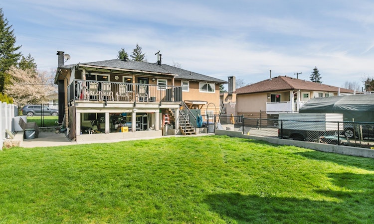 325 Seaview Drive