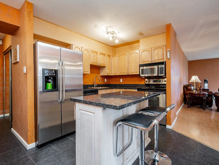 406-3755 Bartlett Court, Burnaby, BC, V3J 7G7 - 3