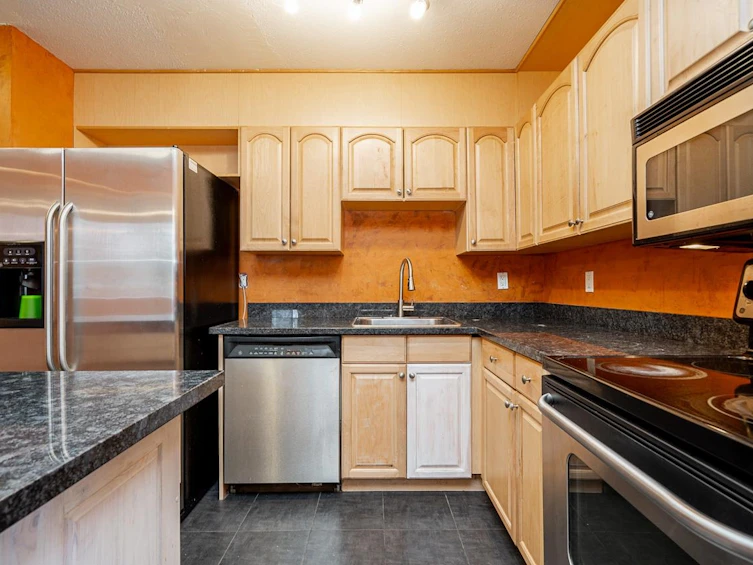 406-3755 Bartlett Court, Burnaby, BC, V3J 7G7 - 6