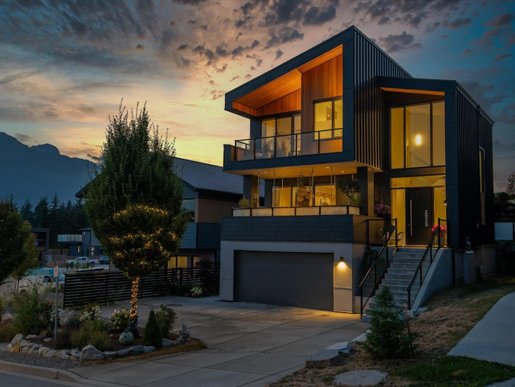 2929 Snowberry Place, Squamish, BC, V8B 1B1
