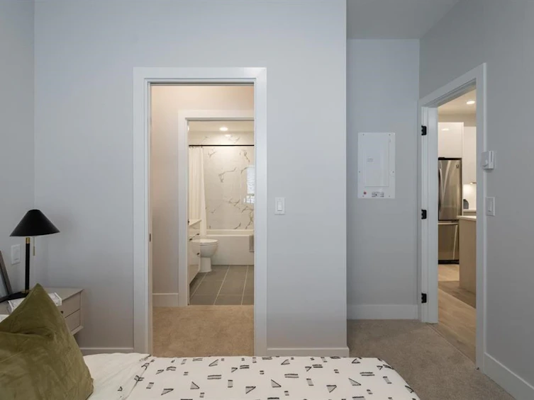 409-13458 95 Ave Avenue, Surrey, BC, V3V 1P5 - 12
