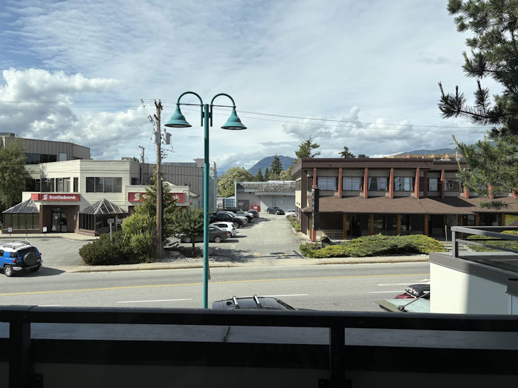 212-5665 Teredo Street, Sechelt, BC, V7Z 0J2 - 12
