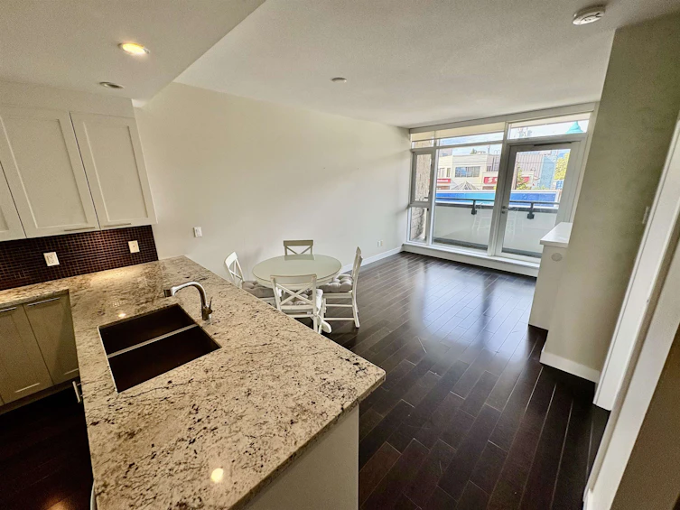 212-5665 Teredo Street, Sechelt, BC, V7Z 0J2 - 21