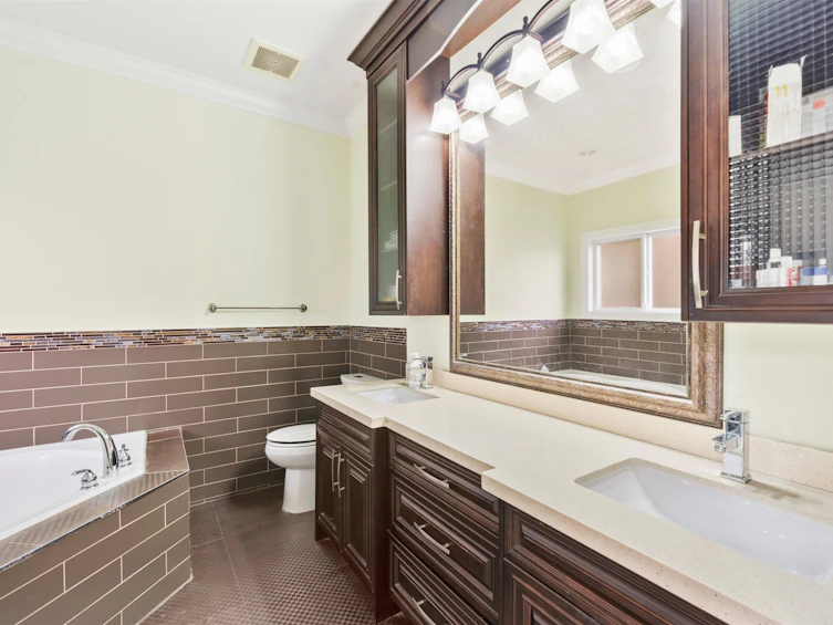 6099 132 Street, Surrey, BC, V3X 1M9 - 17