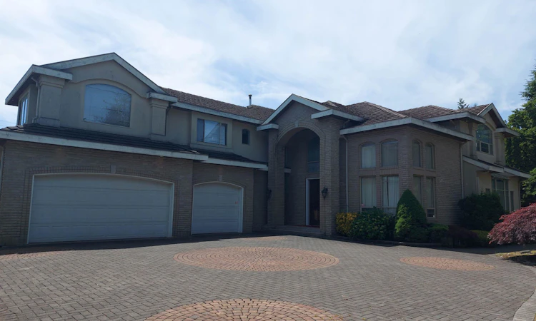 8038 Cloverlake Court