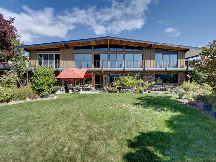 5158 Chapman Road, Sechelt, BC, V7Z 0B7