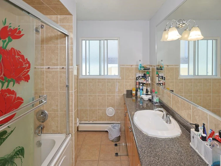 7310 Gladstone Street, Vancouver, BC, V5P 4G8 - 5