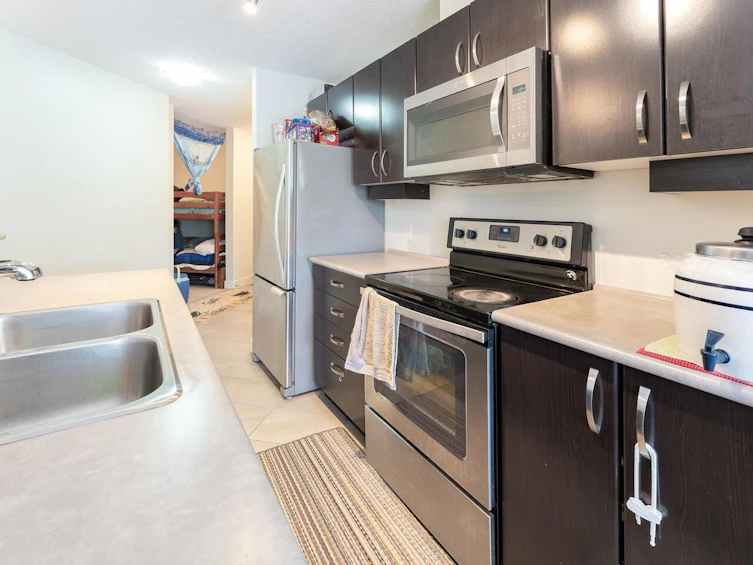 247-10838 City Parkway, Surrey, BC, V3T 5X9 - 4