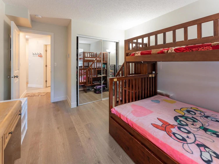 247-10838 City Parkway, Surrey, BC, V3T 5X9 - 11