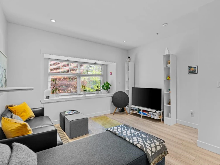 954 W 15th Avenue, Vancouver, BC, V5Z 1R9 - 11