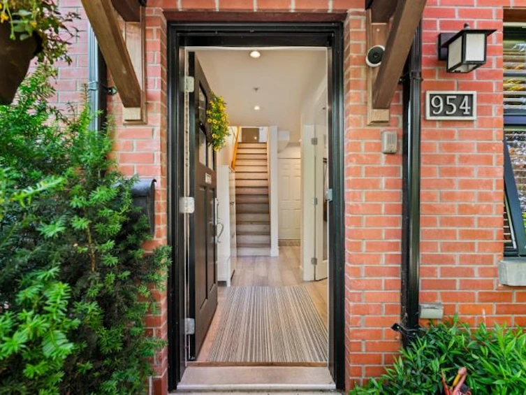 954 W 15th Avenue, Vancouver, BC, V5Z 1R9 - 24