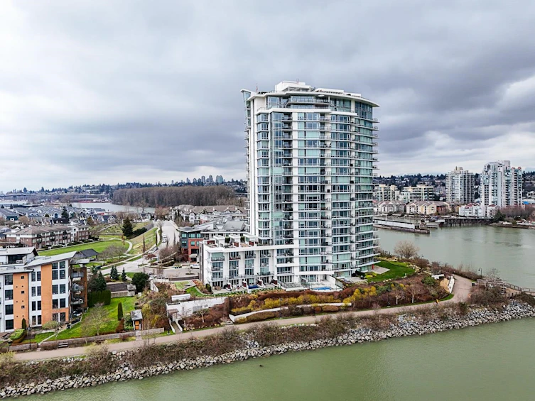 TH511-210 Salter Street, New Westminster, BC, V3M 0J9