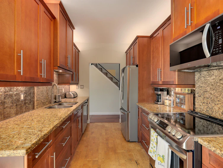 420-1150 Quayside Drive, New Westminster, BC, V3M 6E1 - 12