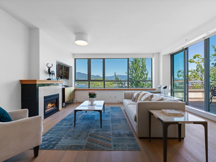 L302-1550 Coal Harbour Quay, Vancouver, BC, V6G 3G1 - 3
