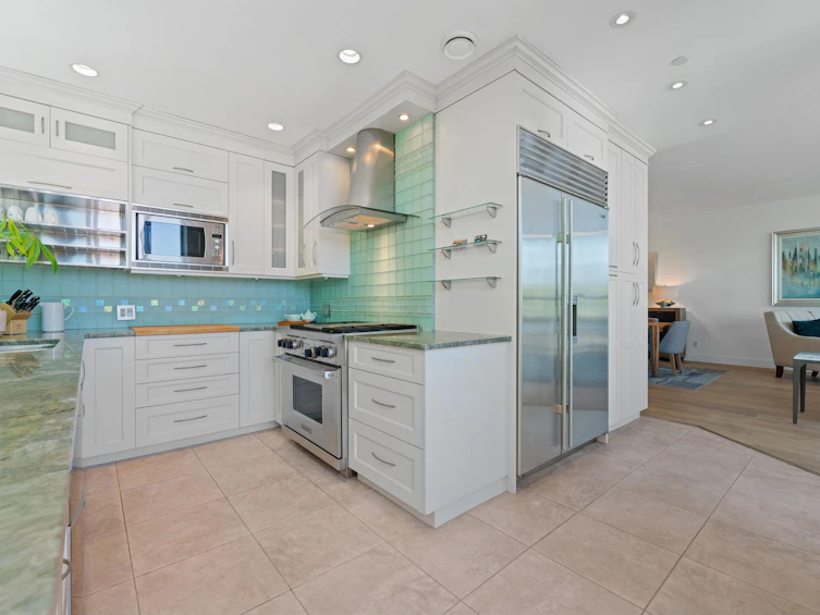 L302-1550 Coal Harbour Quay, Vancouver, BC, V6G 3G1 - 16