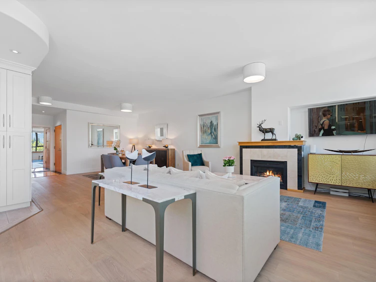 L302-1550 Coal Harbour Quay, Vancouver, BC, V6G 3G1 - 8