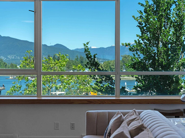 L302-1550 Coal Harbour Quay, Vancouver, BC, V6G 3G1 - 4