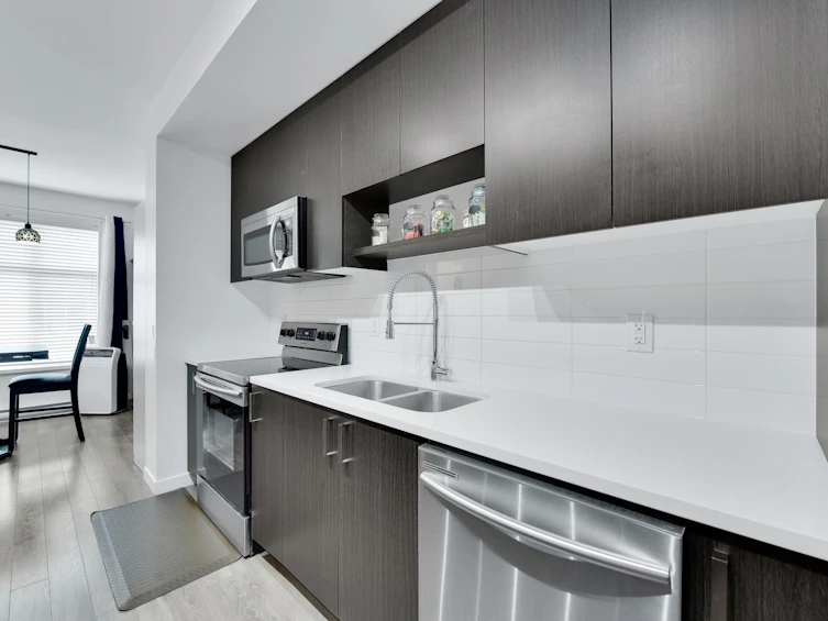 8-8168 136a Street, Surrey, BC, V3W 2Z6 - 10