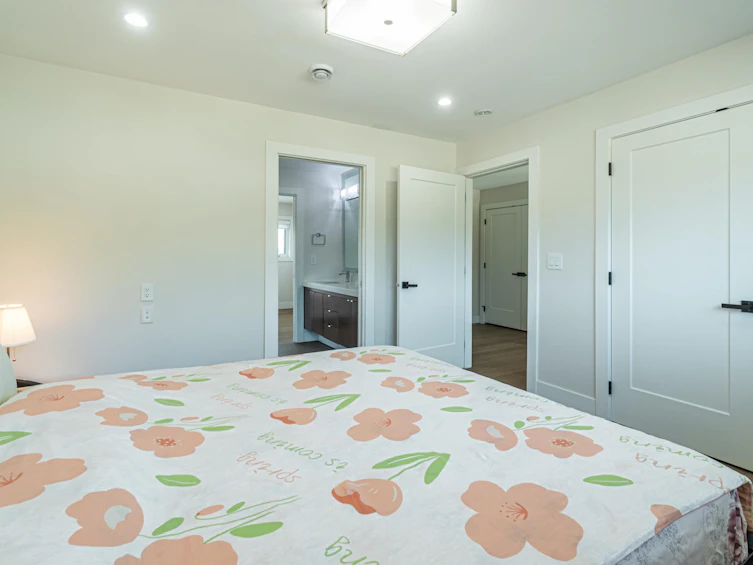 6616 Parkdale Drive, Burnaby, BC, V5B 2X5 - 23