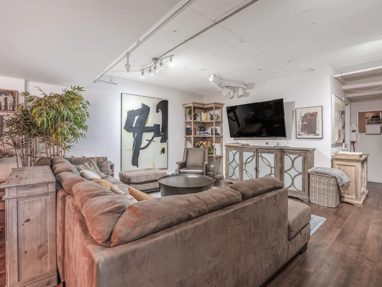 216-1500 Pendrell Street, Vancouver, BC, V6G 3A5 - 25