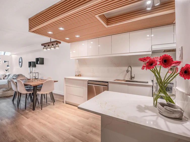 216-1500 Pendrell Street, Vancouver, BC, V6G 3A5 - 4