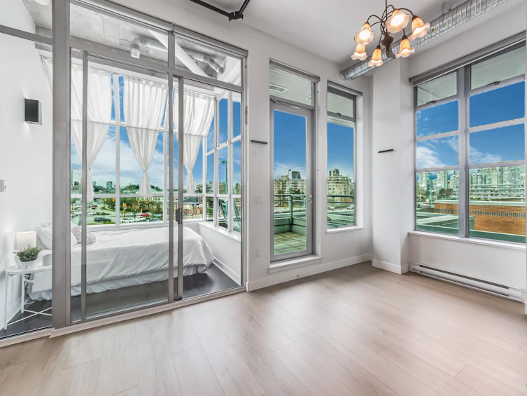 307-495 W 6th Avenue, Vancouver, BC, V5Y 1L3 - 4